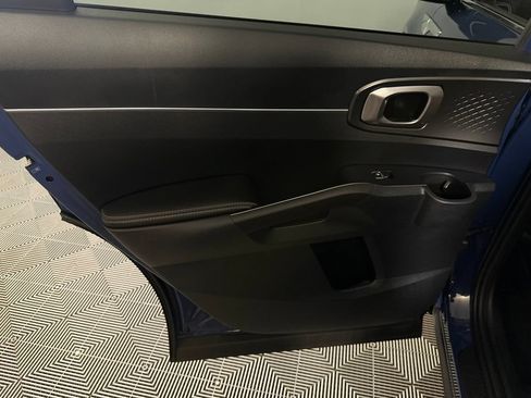 Used 2024 Kia Sorento EX w/ Panoramic Sunroof Package FWD image 27