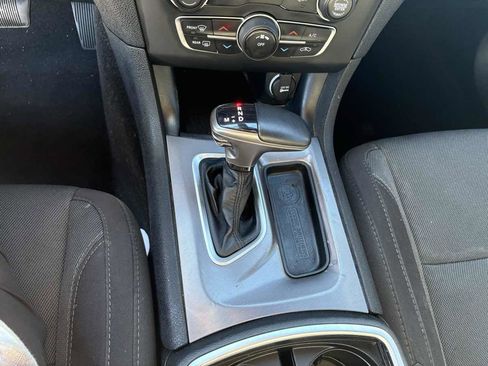 Used 2019 Dodge Charger SXT image 23