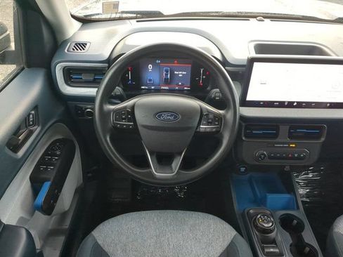 Used 2025 Ford Maverick XLT w/ Equipment Group 302A AWD/4WD image 15