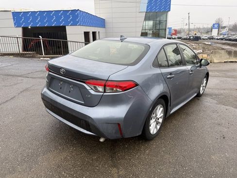 Used 2022 Toyota Corolla LE image 6