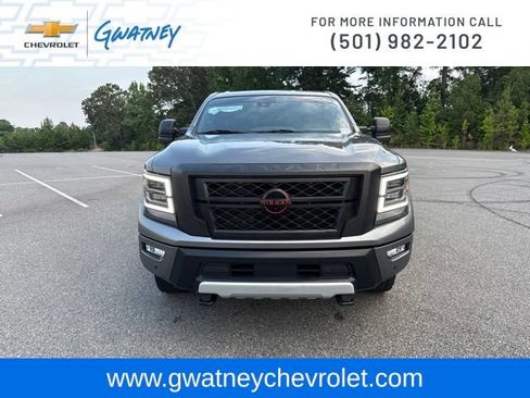 Used 2023 Nissan Titan PRO-4X w/ Pro-4x Convenience Package AWD/4WD image 2