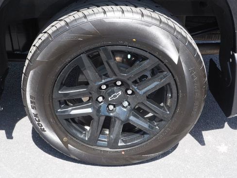 Used 2024 Chevrolet Silverado 1500 RST w/ Z71 Off-Road Package AWD/4WD image 9