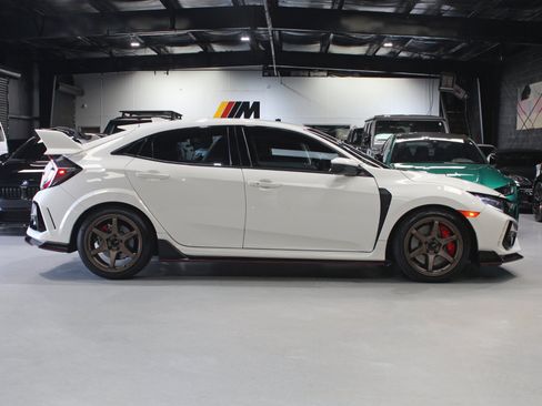 Used 2020 Honda Civic Type R image 23