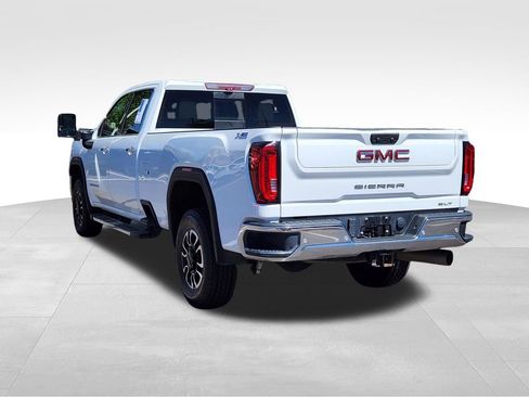 Used 2020 GMC Sierra 3500 SLT w/ Technology Package AWD/4WD image 6