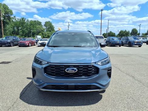 Certified 2024 Ford Escape ST-Line w/ Tech Pack #1 AWD/4WD image 2