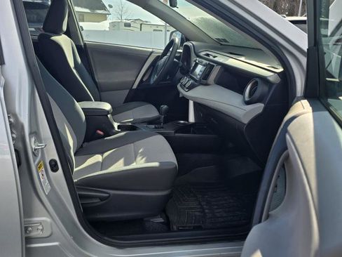 Used 2013 Toyota RAV4 LE image 11