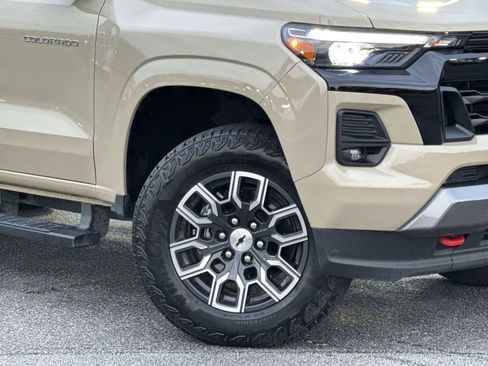 Used 2023 Chevrolet Colorado Z71 w/ Z71 Convenience Package 2 image 13