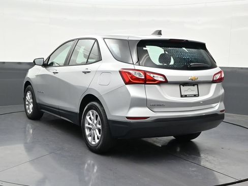 Used 2020 Chevrolet Equinox LS FWD image 3