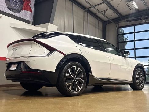 Used 2024 Kia EV6 Wind AWD/4WD image 51