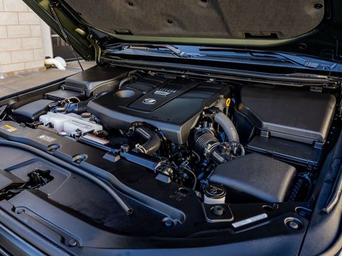 Used 2026 Lexus GX 550 image 40