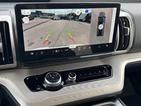 New 2025 Ford Expedition Max Active image 18