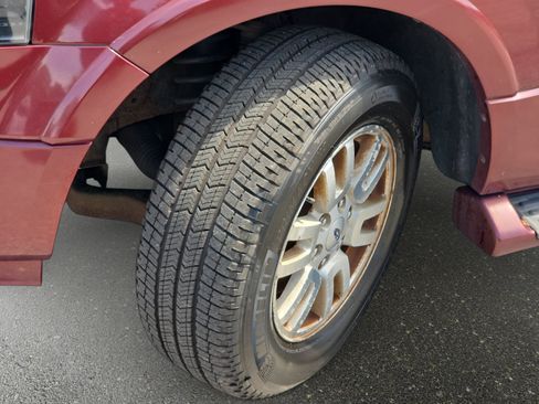 Used 2012 Ford Expedition Limited AWD/4WD image 32