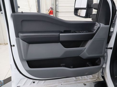 Certified 2025 Ford F250 XLT image 12