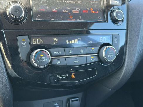 Used 2020 Nissan Rogue Sport SV AWD/4WD image 28