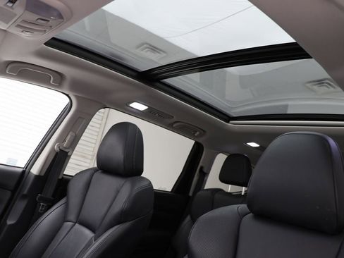 Used 2022 Subaru Ascent Limited w/ Technology Package image 18