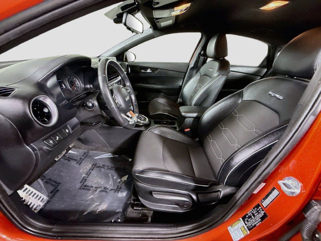 Used 2022 Kia Forte GT-Line w/ GT-Line Technology Package FWD image 21