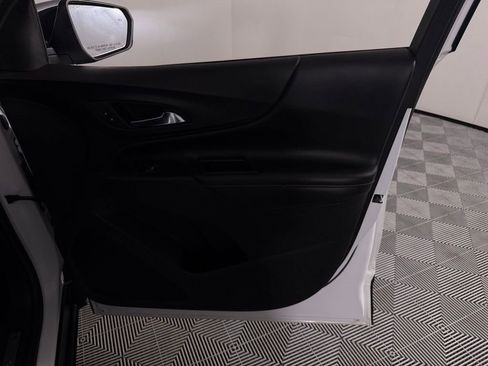Used 2019 Chevrolet Equinox Premier FWD image 29