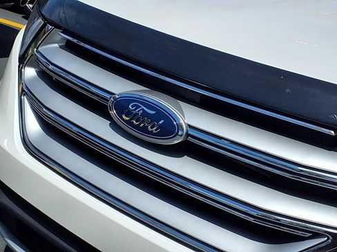 Used 2015 Ford Edge SEL w/ Equipment Group 201A AWD/4WD image 35