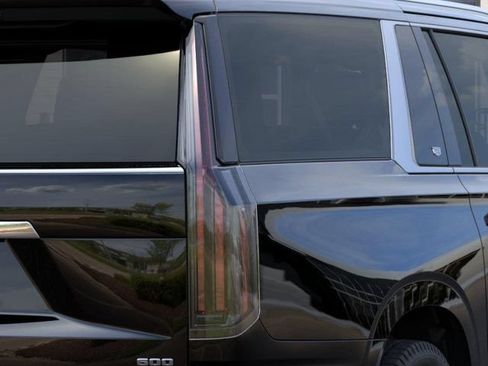 New 2026 Cadillac Escalade ESV Platinum Luxury AWD/4WD image 11
