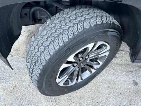 Used 2022 Chevrolet Colorado Z71 image 23