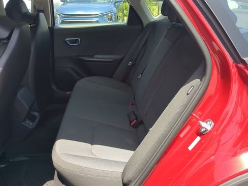 New 2025 Kia K4 LXS image 11