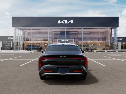New 2026 Kia K4 FWD image 5