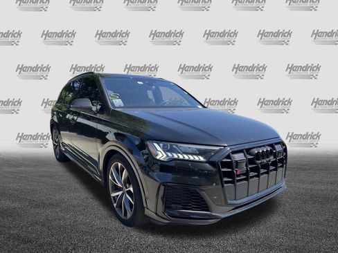Used 2023 Audi SQ7 Prestige AWD/4WD image 2