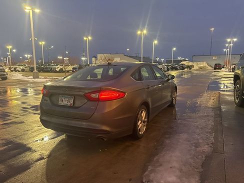 Used 2014 Ford Fusion SE image 8