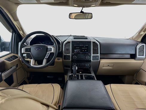 Used 2015 Ford F150 Lariat image 26