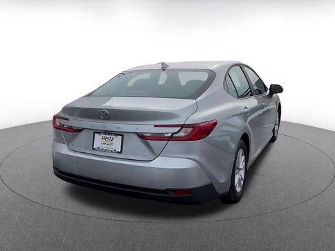 Used 2025 Toyota Camry LE image 13