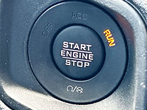 Used 2024 Jeep Wrangler Unlimited Sport AWD/4WD image 32