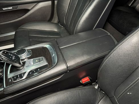 Used 2016 BMW 740i image 36