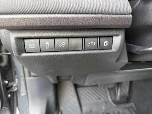Used 2025 Toyota Camry LE FWD image 23