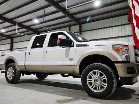 Used 2014 Ford F250 King Ranch image 17