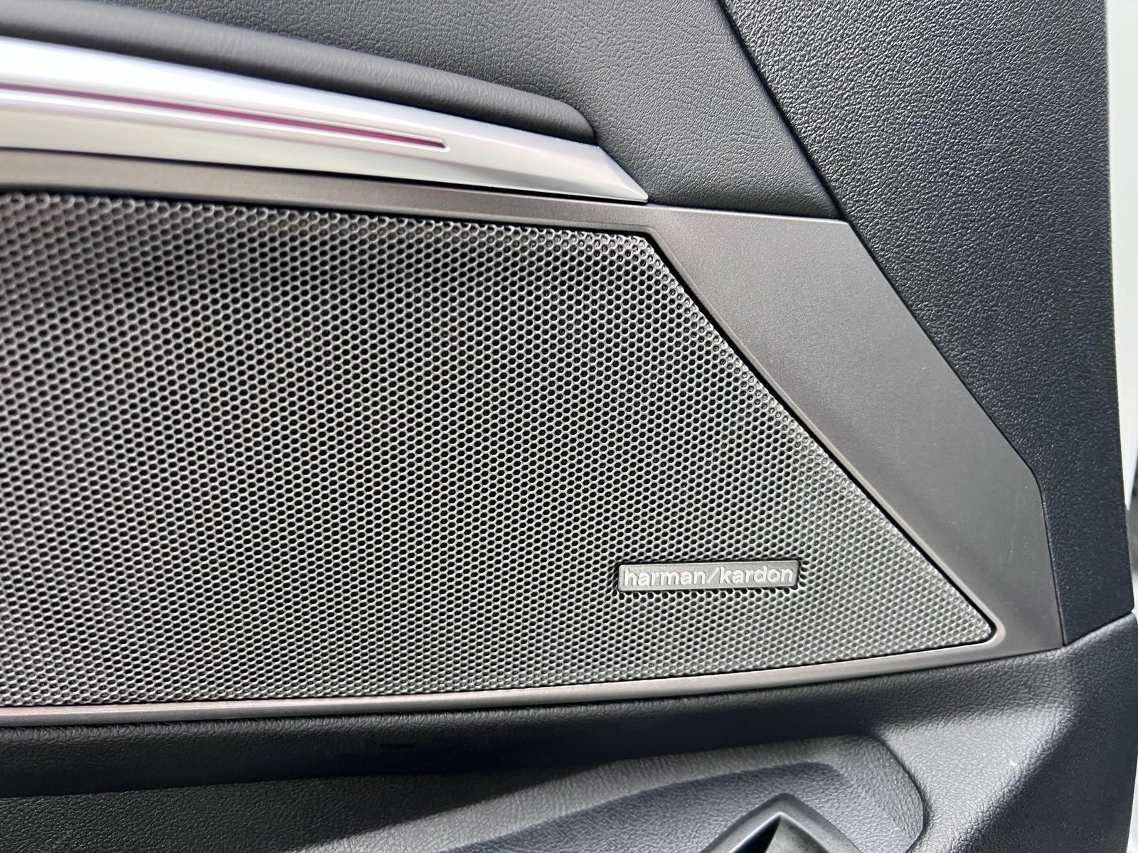 Used 2024 BMW M3 Competition RWD image 33