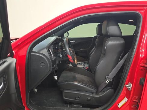 Used 2023 Dodge Charger R/T w/ Plus Group RWD image 5