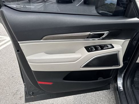 Used 2022 Kia Telluride EX w/ EX Premium Package image 40