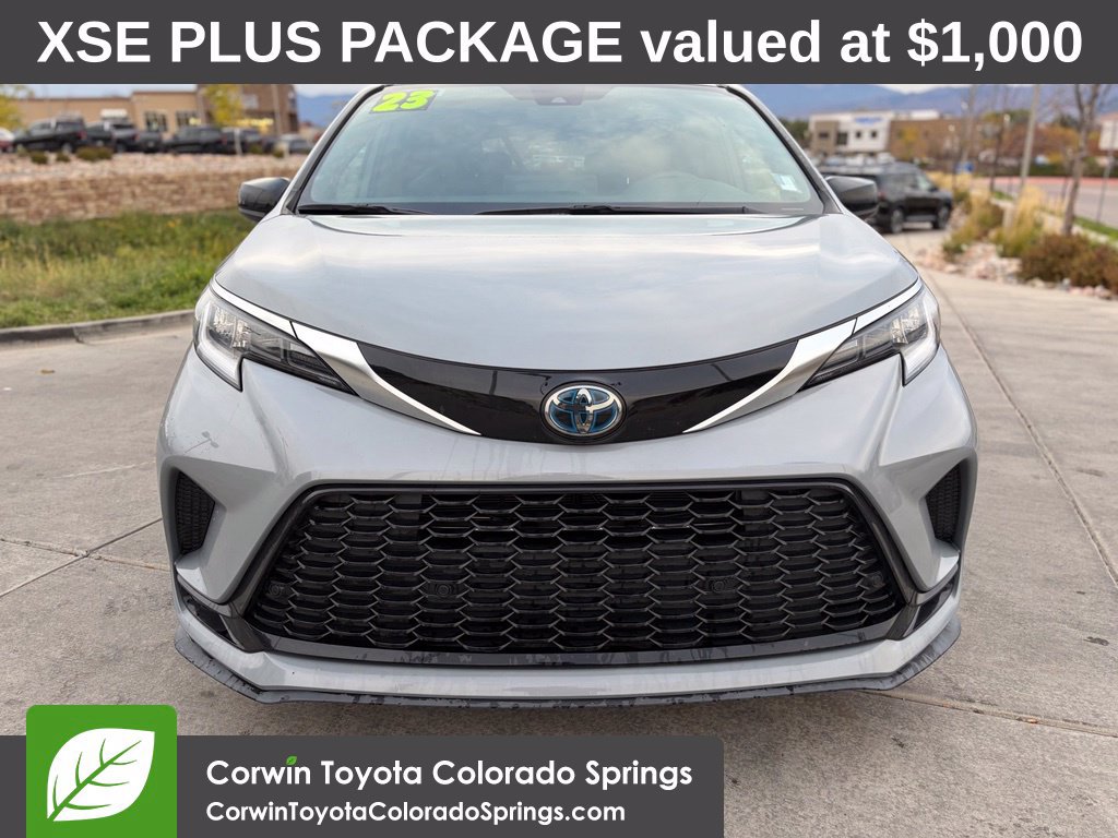Used 2023 Toyota Sienna XSE w/ XSE Plus Package AWD/4WD image 4