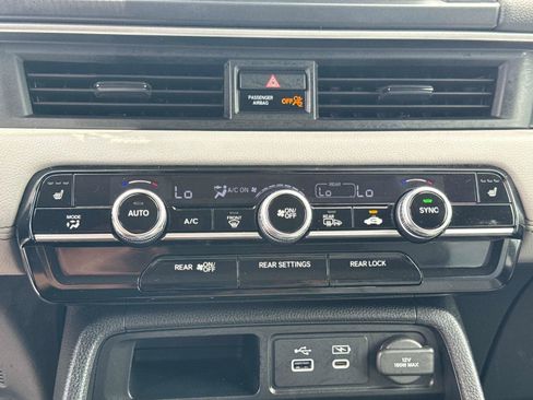 Used 2024 Honda Pilot EX-L image 27