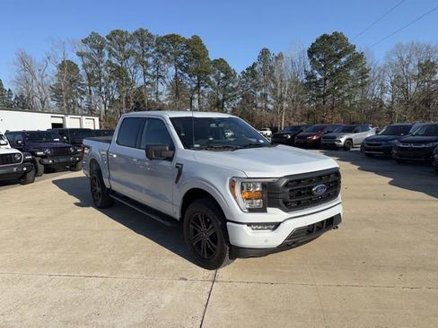 Used 2022 Ford F150 XLT w/ Equipment Group 302A High image 3