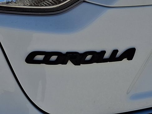 Used 2026 Toyota Corolla LE w/ LE Premium Package FWD image 29