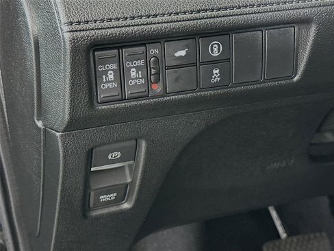 Used 2024 Honda Odyssey Sport image 14