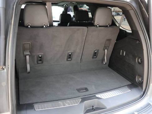 Used 2023 Chevrolet Tahoe Z71 AWD/4WD image 7