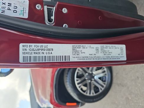 Used 2024 Jeep Wagoneer Series II w/ Flexible Seating Group RWD image 40