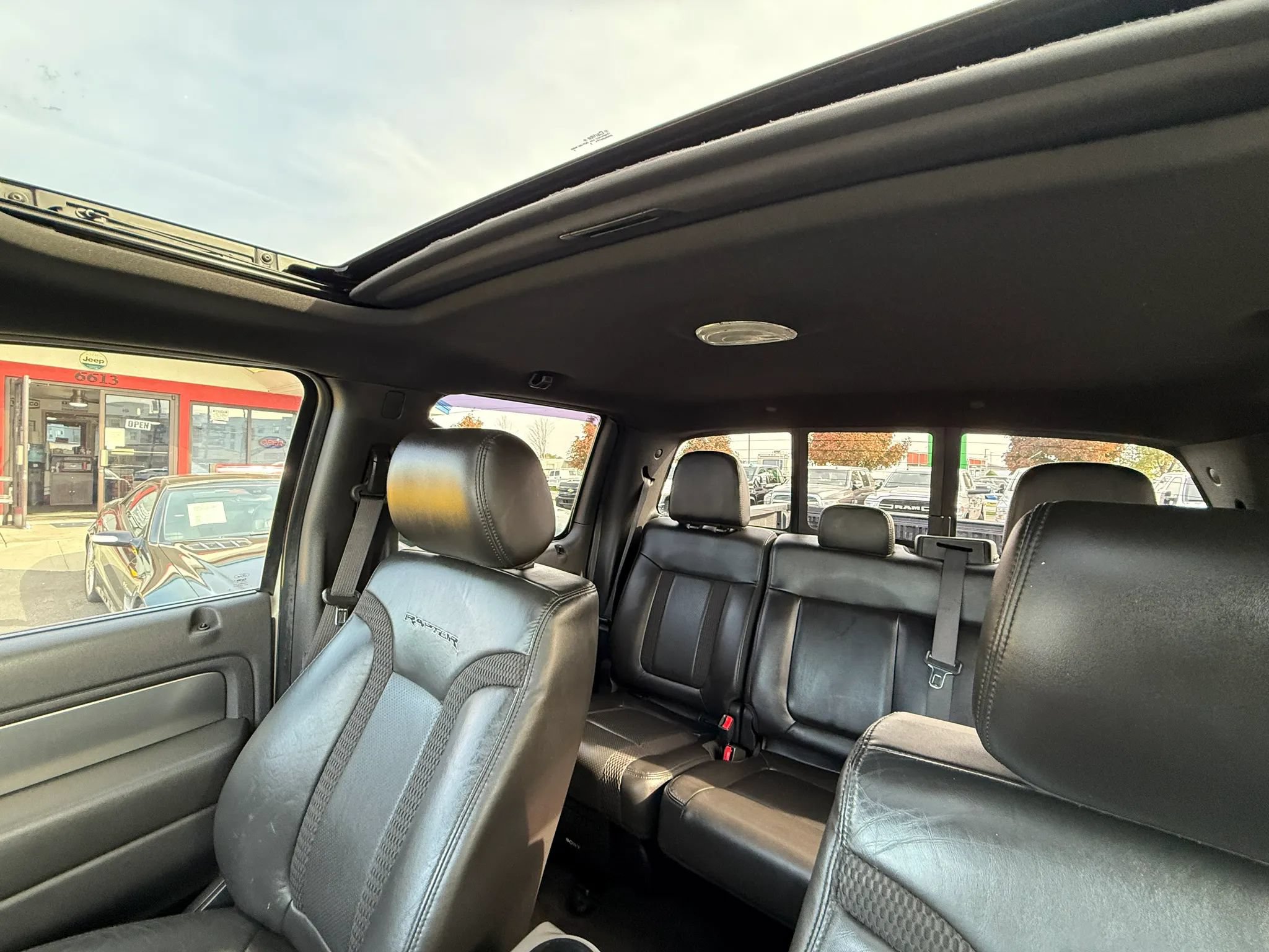Used 2013 Ford F150 Raptor w/ Luxury Equipment Group AWD/4WD image 12