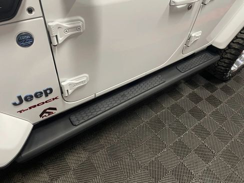 Used 2024 Jeep Wrangler High Altitude image 18