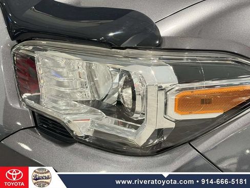 Used 2021 Toyota Tacoma TRD Off-Road AWD/4WD image 8