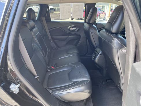 Used 2016 Jeep Cherokee Limited AWD/4WD image 15