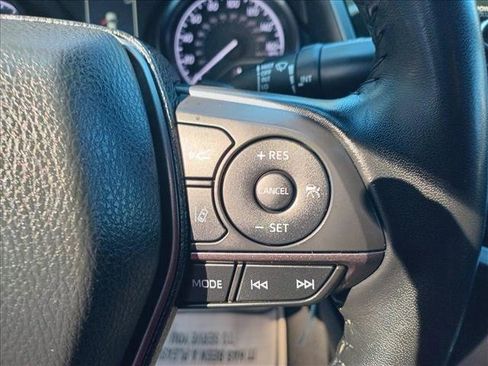 Used 2023 Toyota Camry SE image 18