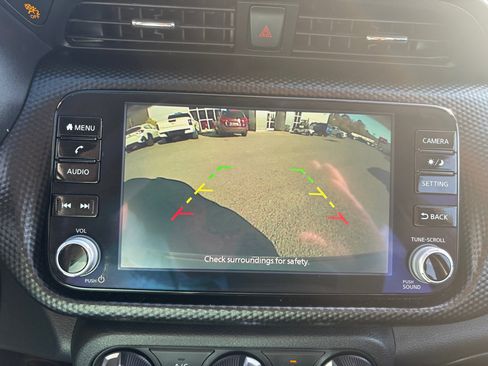 Used 2024 Nissan Kicks SV image 18